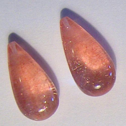 Strawberry Quartz, Kazakhstan, these are the Real McCoy not the fake Chinese imposters, iridescent red shimmering needles in clear quartz, 14.27ct.